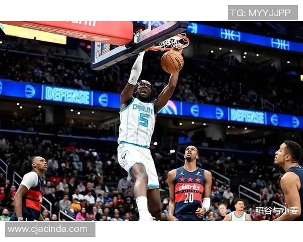 马克威廉姆斯加盟太阳后内线防守提升显著攻防表现截然不同